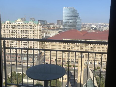 Kirayə 2 otaqlı mənzil, 70 m², Park Azure: 1 250 ₼/ay 2