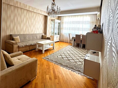 2 otaqlı mənzil, 70 m², Qara Qarayev: 233 000 ₼ 2