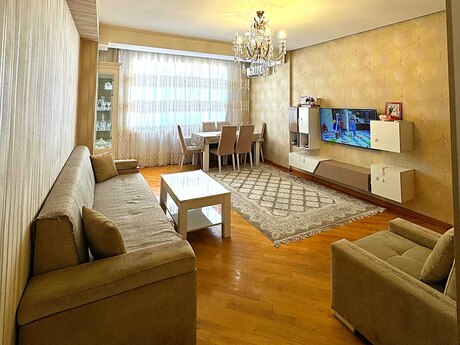 Объявление №6438538 - Баку, м. Кара Караев, 2-комн., 70 м², 7/17 этаж