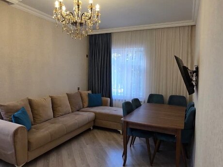 Объявление №6438544 - Баку, пос. Бакиханова, 2-комн., 65 м², 2/9 этаж