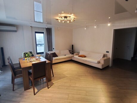 5-room apartment, 330 m², 8 Noyabr: 625 000 ₼ 3