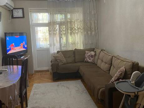 Elan №6438657 - Bakı, Neftçilər m., 4 otaqlı, 85 m², 3/5 mərtəbə
