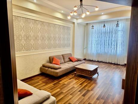 3 otaqlı mənzil, 85 m², Neftçilər: 230 000 ₼ 2