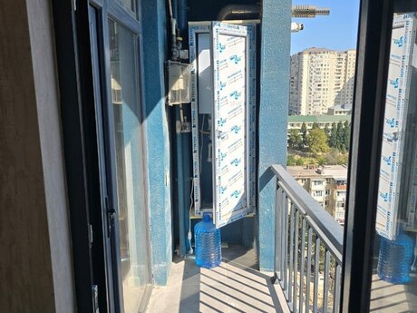 2 otaq · 58 m² · 12/15 mərtəbə, İnşaatçılar
