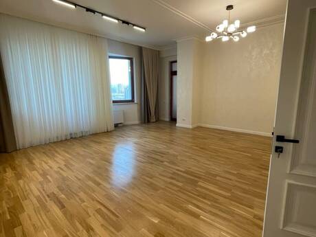 3 otaqlı mənzil, 170 m², 28 May: 770 000 ₼ 3