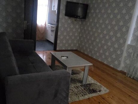 Elan №6438758 - Bakı, Abşeron r., 2 otaqlı, 60 m², 5/5 mərtəbə