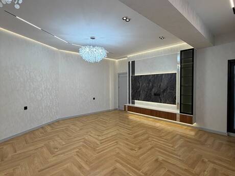 4 otaqlı mənzil, 110 m², Neftçilər: 348 000 ₼ 2