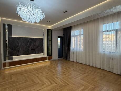 4 otaqlı mənzil, 110 m², Neftçilər: 348 000 ₼ 3