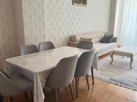 Kirayə 3 otaqlı mənzil, 120 m², 20 Yanvar: 1 050 ₼/ay 3