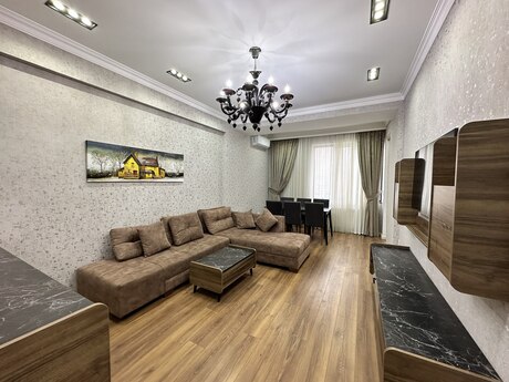 Elan №6438919 - Bakı, 28 May m., 3 otaqlı, 125 m², 5/17 mərtəbə