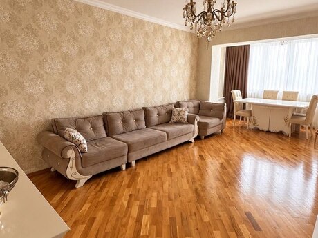2 otaqlı mənzil, 80 m², Nizami: 215 000 ₼ 2
