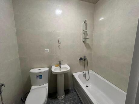 4-room apartment for rent, 137 m², Binəqədi: 150 ₼/mo 3
