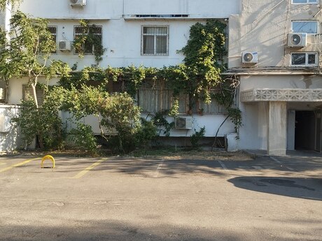 4-room apartment, 85 m², Həzi Aslanov: 200 000 ₼ 3
