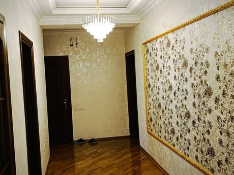3 otaqlı mənzil, 130 m², 28 May: 425 000 ₼ 3