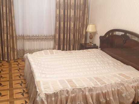 Kirayə 3 otaqlı mənzil, 80 m², Xalqlar Dostluğu: 700 ₼/ay 3