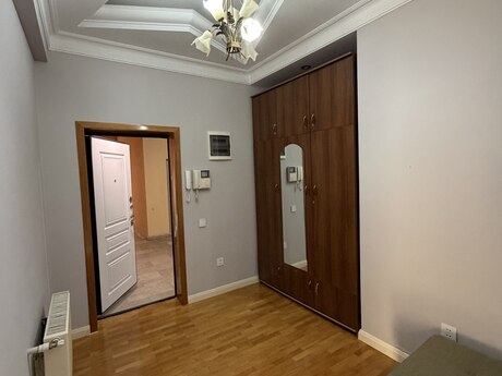 4 otaqlı mənzil, 155 m², Azadlıq Prospekti: 385 000 ₼ 4