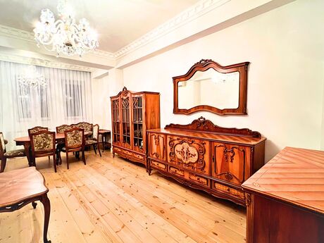 Elan №6439474 - Bakı, 8 Noyabr m., 3 otaqlı, 135 m², 9/12 mərtəbə