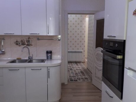 Kirayə 2 otaqlı mənzil, 90 m², 28 May: 1 200 ₼/ay 4