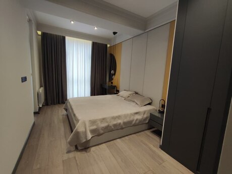 Kirayə 3 otaqlı mənzil, 110 m², 28 May: 2 500 ₼/ay 4