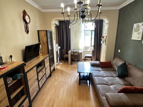 Elan №6439554 - Bakı, Memar Əcəmi m., 2 otaqlı, 52 m², 1/5 mərtəbə