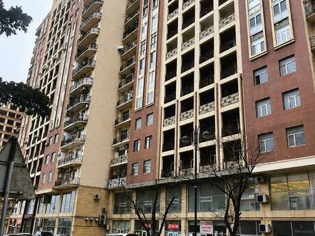 2-комнатная квартира, 70 м², Elmlər Akademiyası: 165 000 ₼ 2
