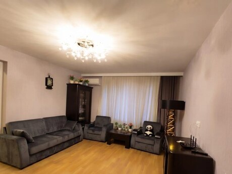 2-room apartment for rent, 80 m², Nəriman Nərimanov: 800 ₼/mo 3