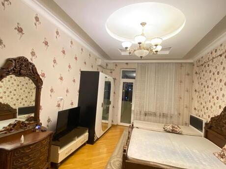 Elan №6439602 - Bakı, Yasamal r., 4 otaqlı, 190 m², 4/18 mərtəbə