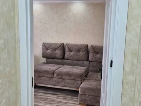 2-room apartment for rent, 40 m², Qara Qarayev: 700 ₼/mo 2