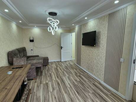 2-room apartment for rent, 40 m², Qara Qarayev: 700 ₼/mo 3