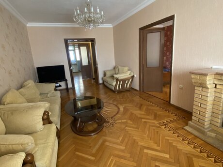 4 rooms · 100 m² · floor 4/5, Yasamal