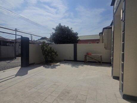 4 otaqlı həyət evi, 75 m², Binə: 117 000 ₼ 2