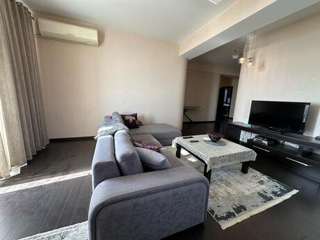 Kirayə 2 otaqlı mənzil, 100 m², Şah İsmayıl Xətai: 1 200 ₼/ay 3