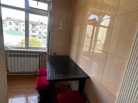 Аренда: 2-комнатная квартира, 60 м², Elmlər Akademiyası: 750 ₼/мес 2