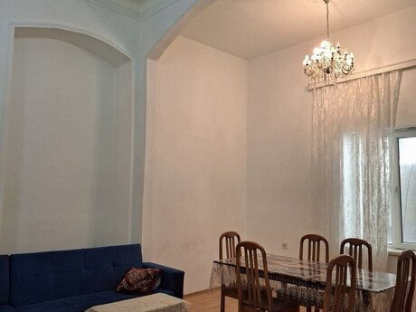 Объявление №6439707 - Баку, м. Сахил, 2-комн., 60 м², 2/2 этаж