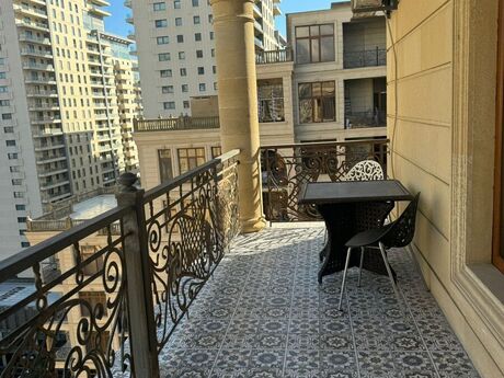 Kirayə 3 otaqlı mənzil, 160 m², 28 May: 3 000 ₼/ay 2