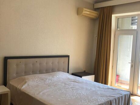 Kirayə 3 otaqlı mənzil, 110 m², Nizami: 1 150 ₼/ay 4