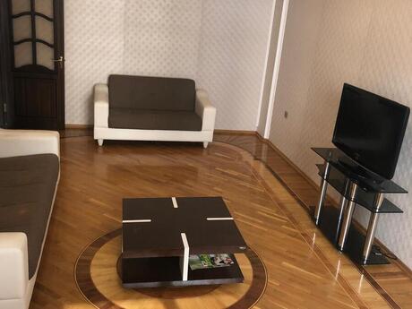 Kirayə 3 otaqlı mənzil, 110 m², Nizami: 1 150 ₼/ay 3
