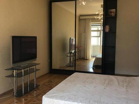 Kirayə 3 otaqlı mənzil, 110 m², Nizami: 1 150 ₼/ay 5