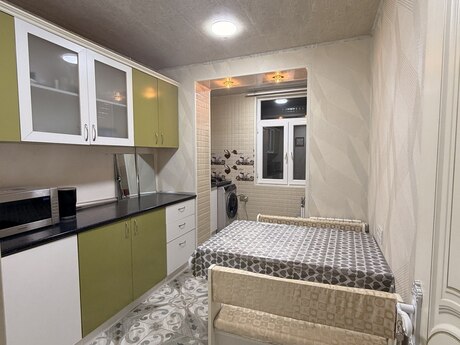 3 otaqlı mənzil, 80 m², Bakıxanov: 240 000 ₼ 4
