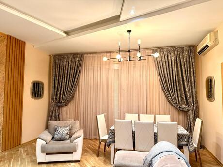 Kirayə 3 otaqlı mənzil, 130 m², 28 May: 1 600 ₼/ay 3