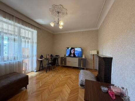 Объявление №6439875 - Баку, м. Нариман Нариманов, 3-комн., 80 м², 4/4 этаж
