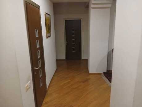 4-room apartment, 220 m², 8 Noyabr: 550 000 ₼ 3