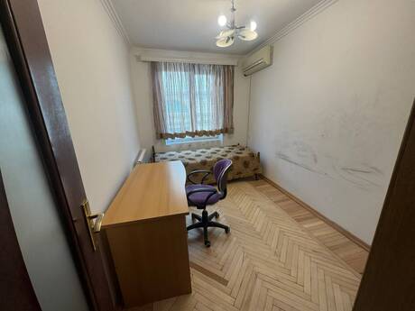 3-room apartment for rent, 75 m², Nizami: 800 ₼/mo 3