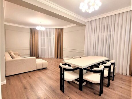 3-room apartment for rent, 150 m², Ağ şəhər: 2 500 ₼/mo 2
