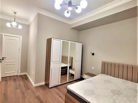 3-room apartment for rent, 150 m², Ağ şəhər: 2 500 ₼/mo 4
