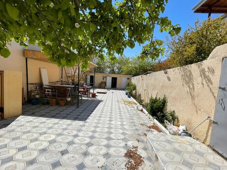 6 otaqlı həyət evi, 200 m², Əmircan: 155 000 ₼ 2