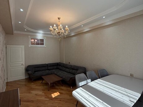 3-room apartment for rent, 90 m², Əhmədli: 750 ₼/mo 2