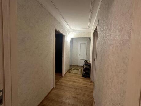 4-room apartment, 85 m², Neftçilər: 240 000 ₼ 3
