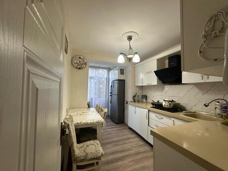4-room apartment, 85 m², Neftçilər: 240 000 ₼ 5