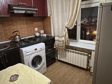 Elan №6440256 - Bakı, Səbail r., 2 otaqlı, 75 m², 4/5 mərtəbə